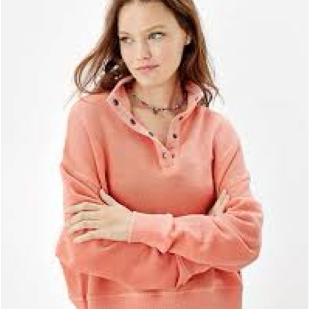 American Eagle Peach Knit Sweater